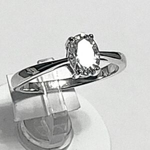 1.00 ct VVS1 - D Solitaire Oval Moissanite  Engagement Ring NEW Certificate